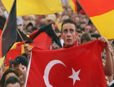 Τούρκοι αιτούντες άσυλο στη Γερμανία θέλουν να γίνουν… χρήσιμοι!